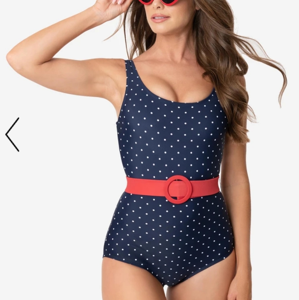 One piece pinup style swimsuit